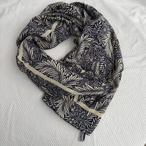 Past Times 100% Silk Blue Floral Jungle Print Scarf Made in Italy